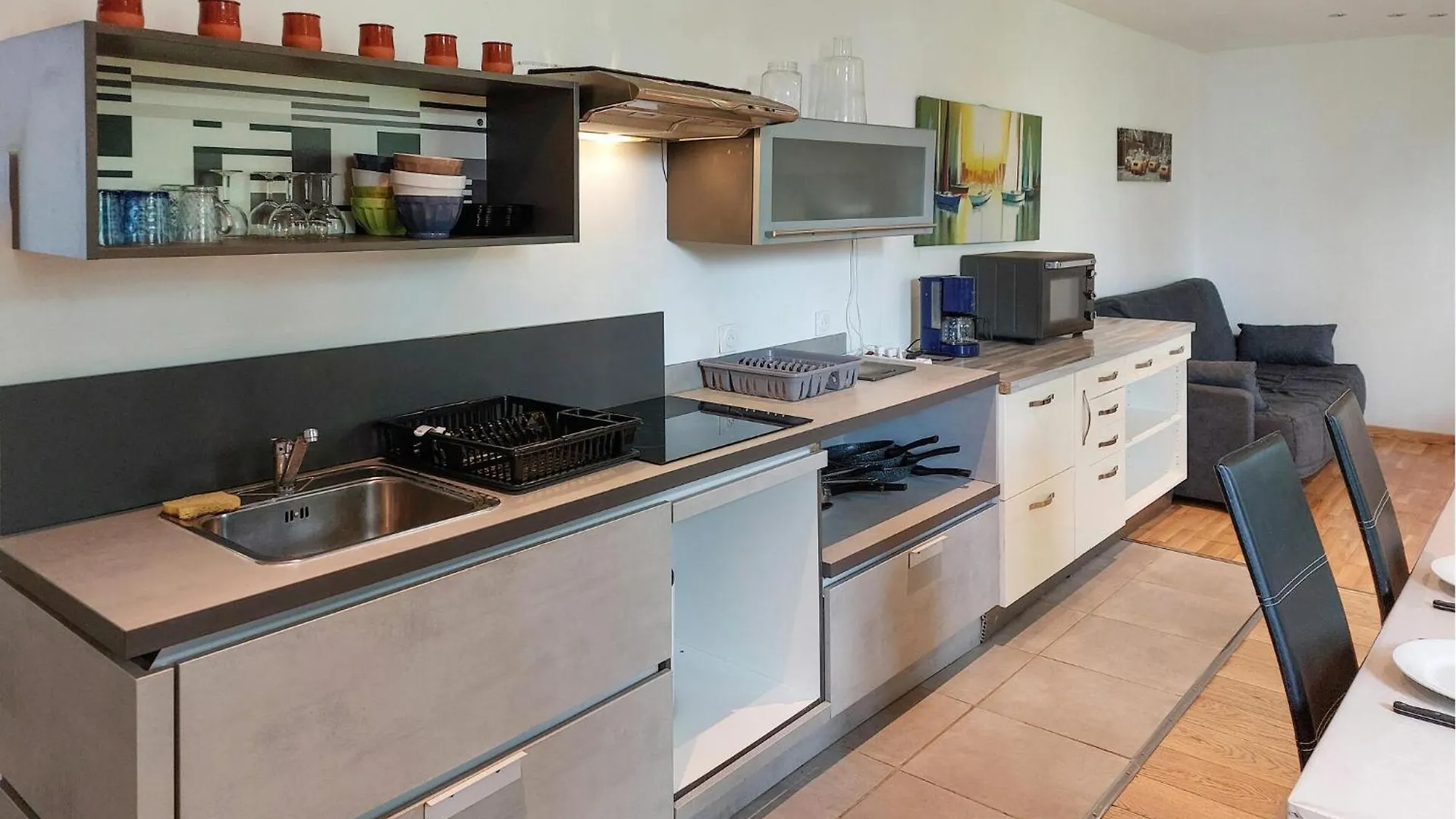 1 Bedroom Lovely Apartment In Saint-Évarzec 法国